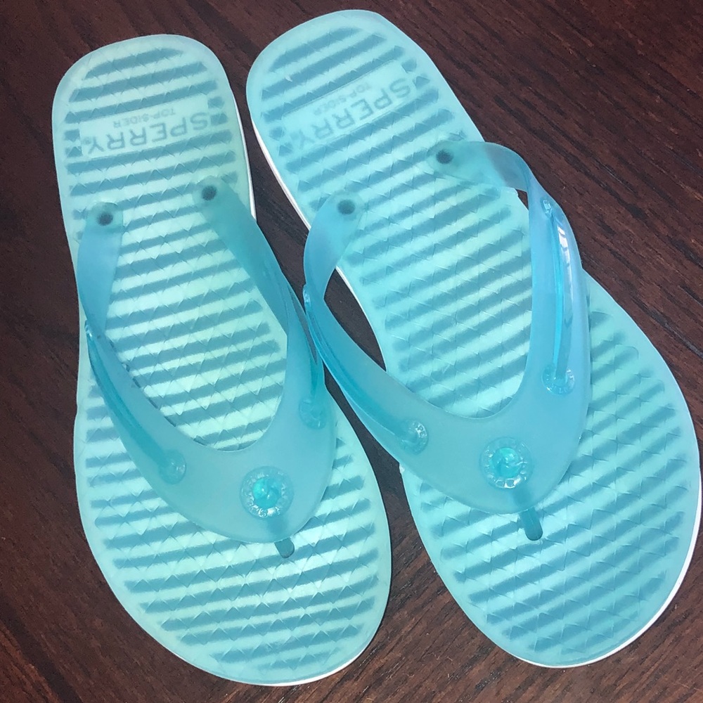 Women’s Sperry flip flops